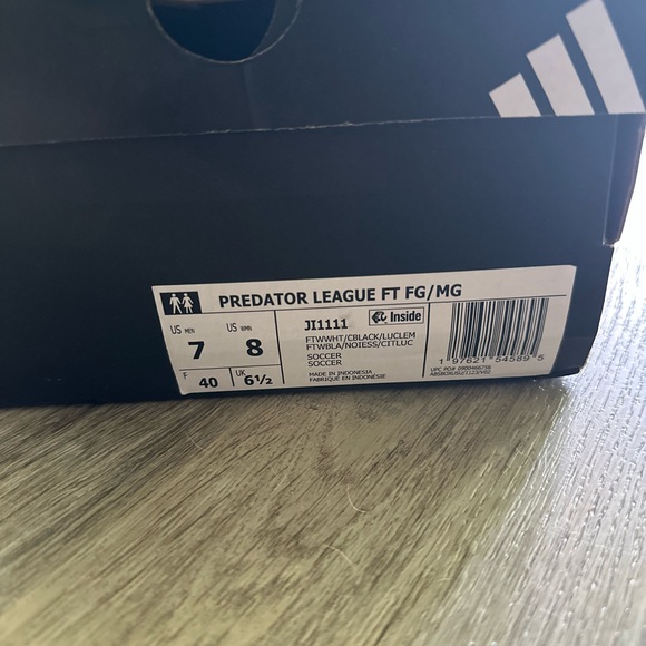 Adidas Predator League Soccer Cleats - Black and Yellow - Picture 2 of 3